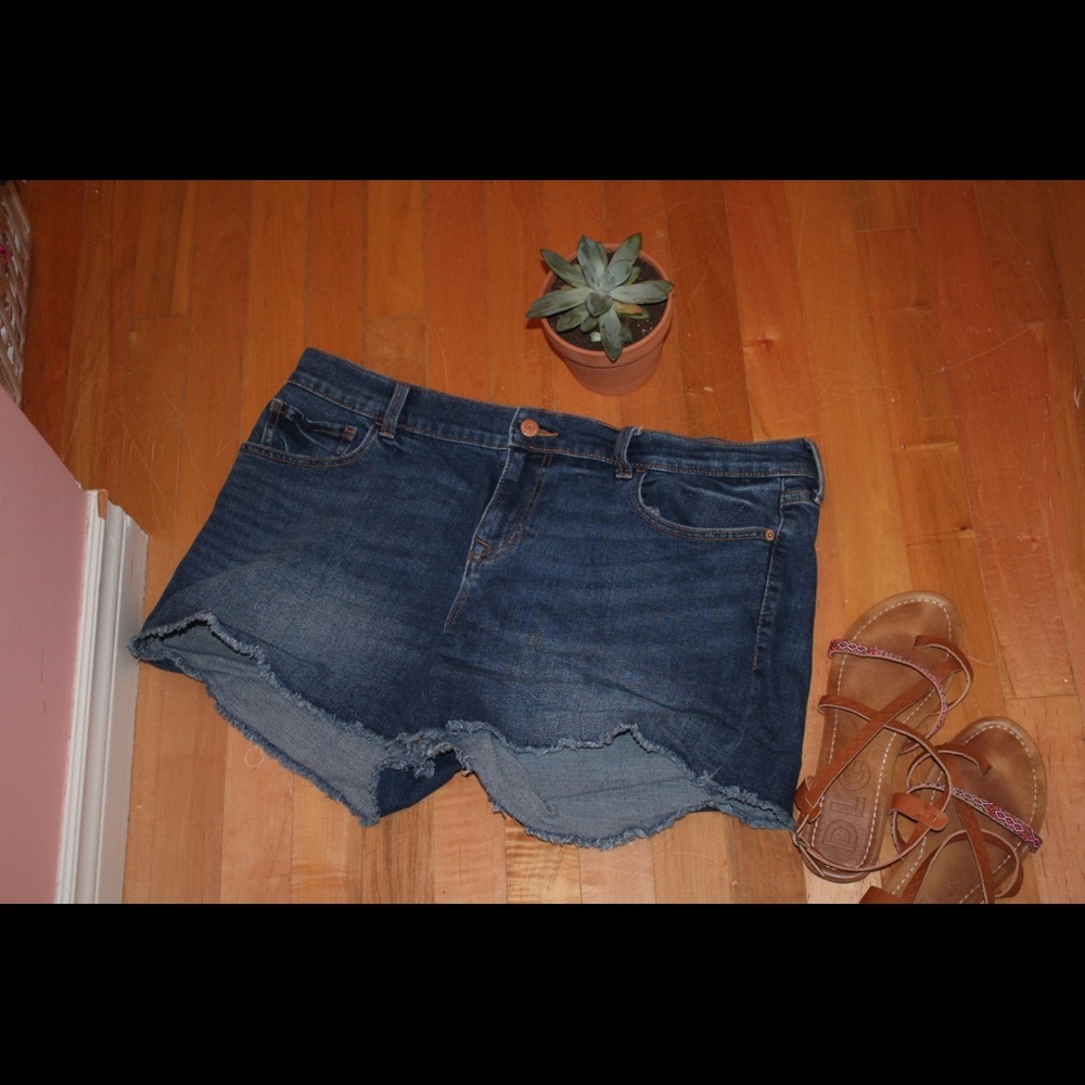 Old Navy boyfriend shorts!
